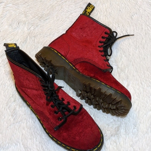 red velvet dr martens